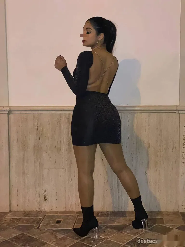 Escort latina delgada en Toledo