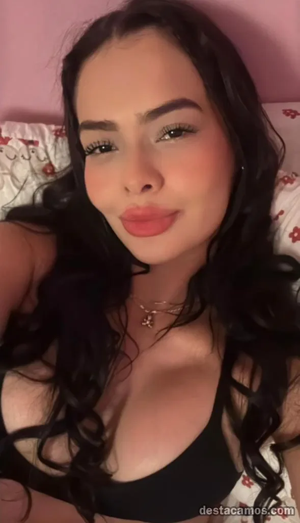 Escort latina curvy en Madrid