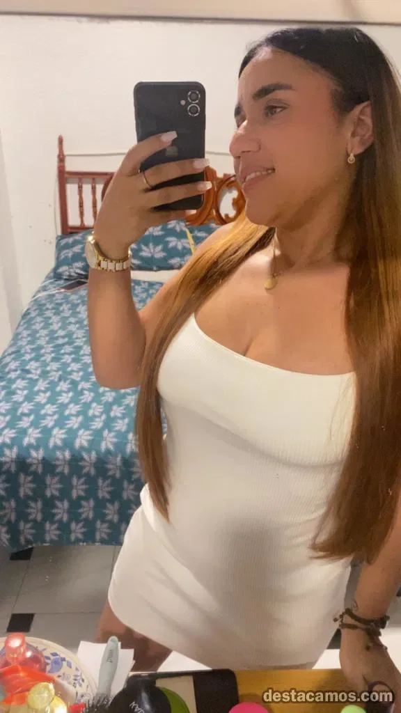 Escort latina curvy en Granada