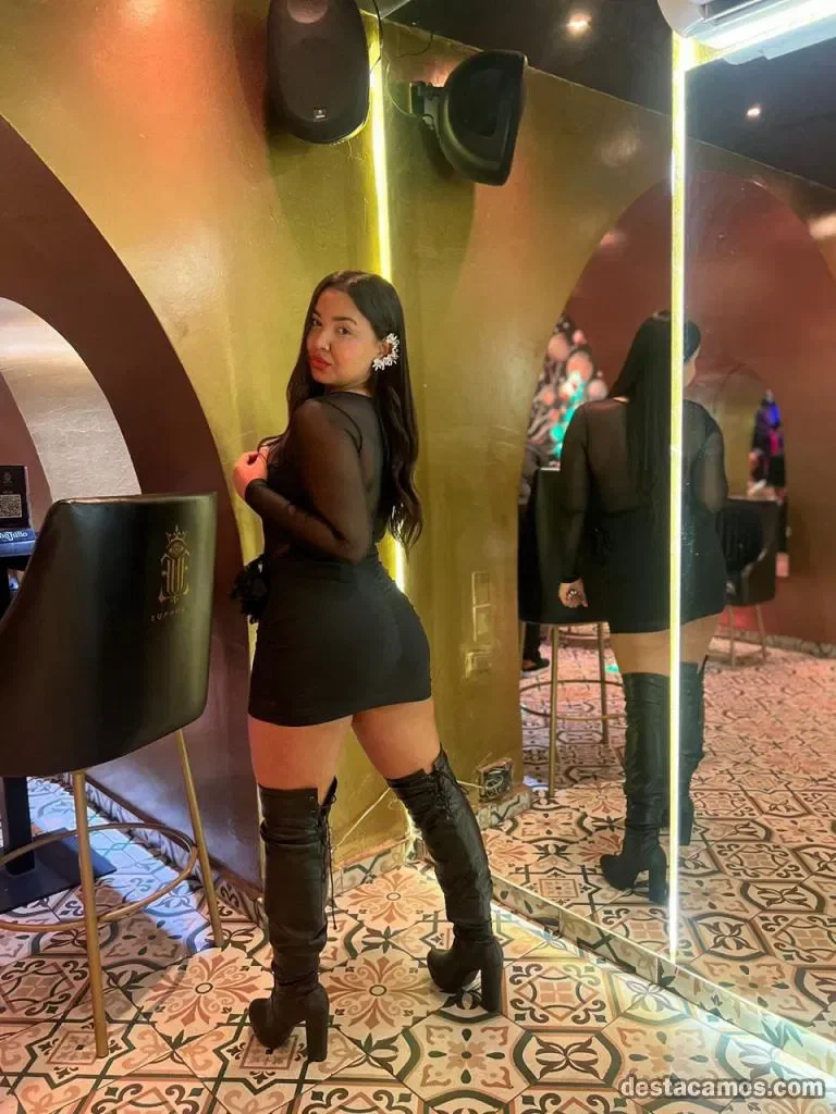 Escort latina curvy en Valencia