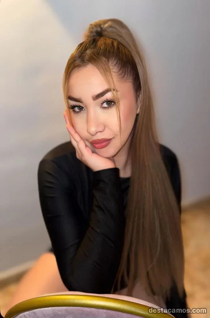 Escort latina curvy en Ibiza