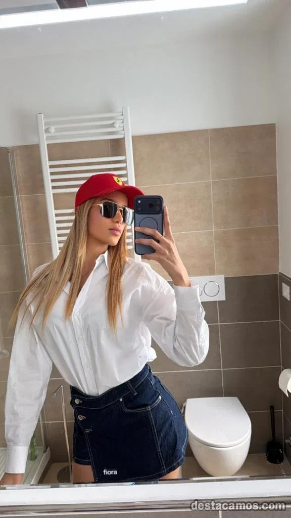 Escort blanca delgada en Málaga