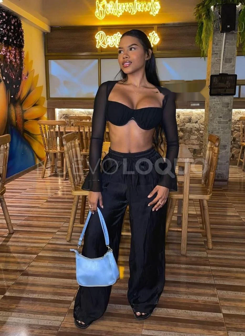 Escort latina curvy en Cantabrana