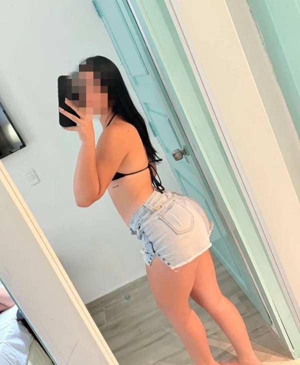 Escort latina curvy en Madrid
