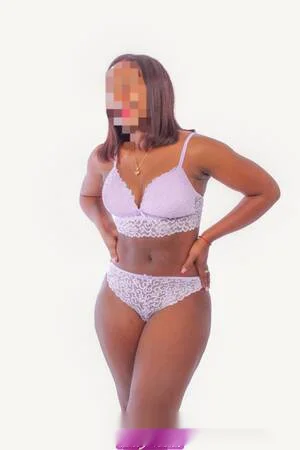 Escort latina curvy en Orihuela