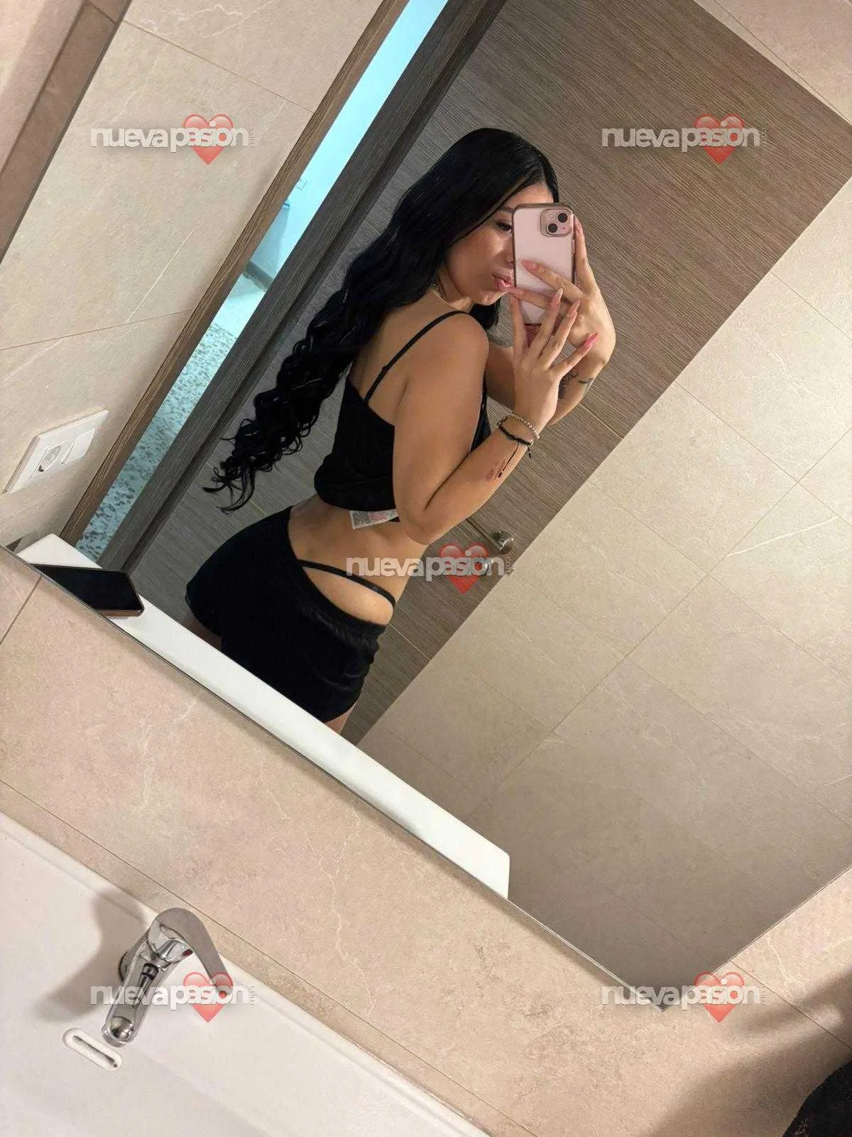 Escort latina curvy en Almería