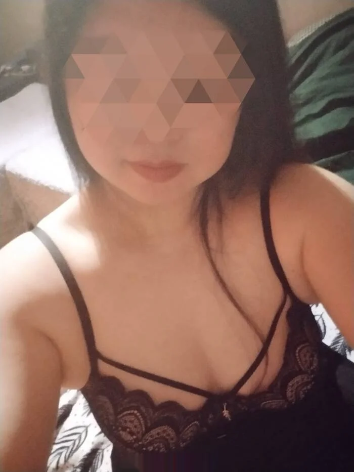 Escort asiática curvy en Salamanca