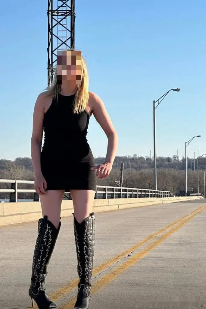 Escort europea delgada en Sevilla