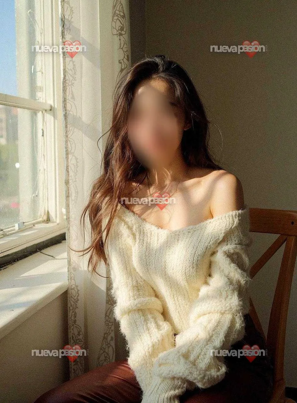Escort asiática curvy en Alicante