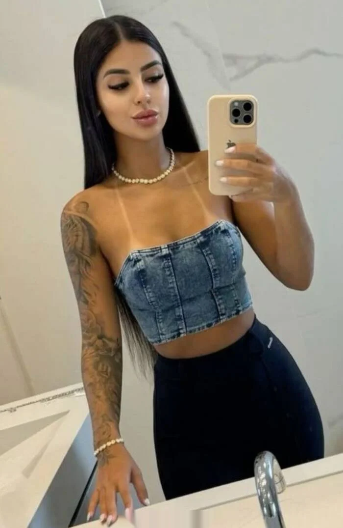 Escort latina curvy en Almendralejo