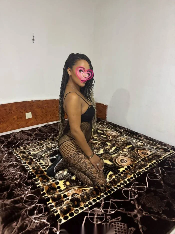 Escort latina curvy en Talavera de la Reina