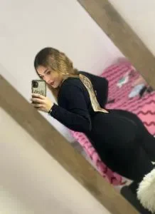 Escort latina curvy en Madrid
