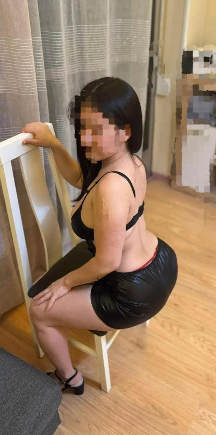 Escort latina curvy en Ronda
