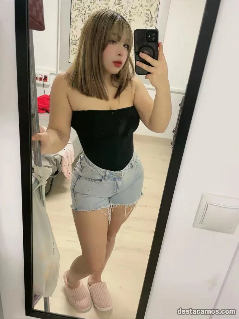 Escort latina curvy en Valencia