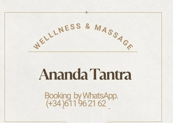 Escort asiática delgada en Arrecife