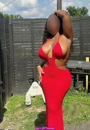 Escort latina curvy en Játiva