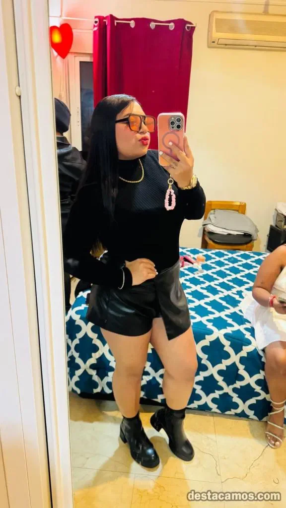 Escort latina curvy en Sevilla