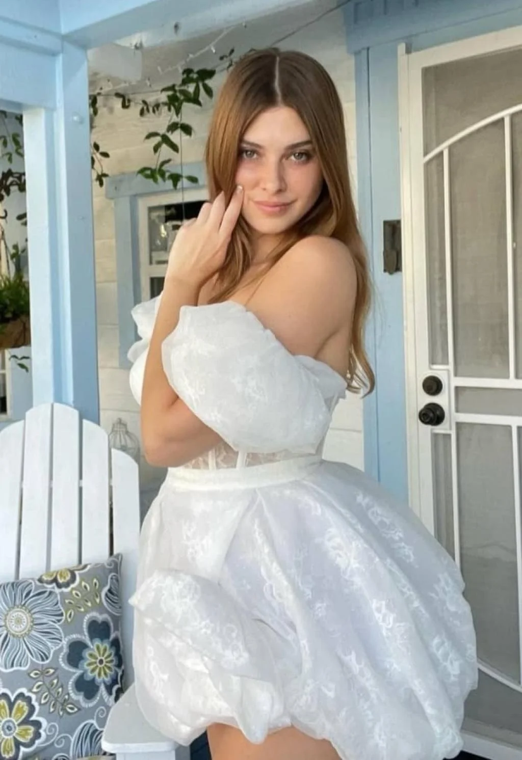 Escort blanca delgada en Córdoba