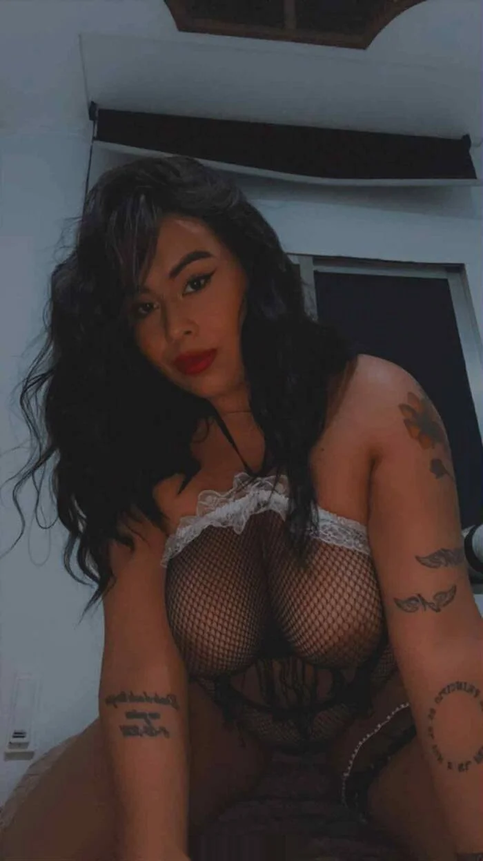 Escort latina curvy en Alcañiz